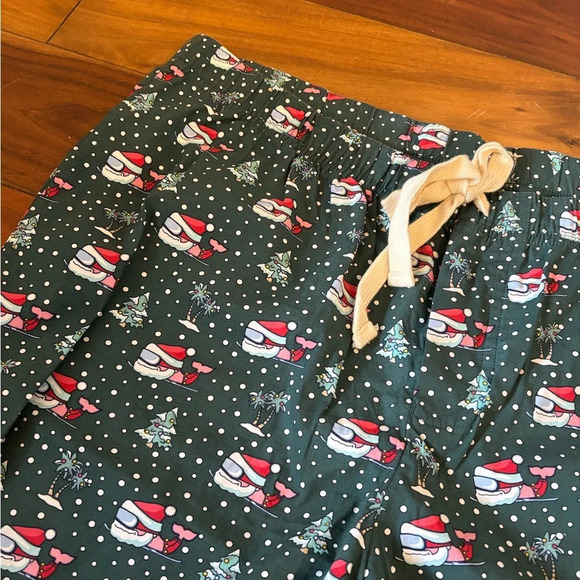 Vineyard Vines Other - Vineyard Vines Men's Christmas Whale Tree Pajama Lounge Pants size Large